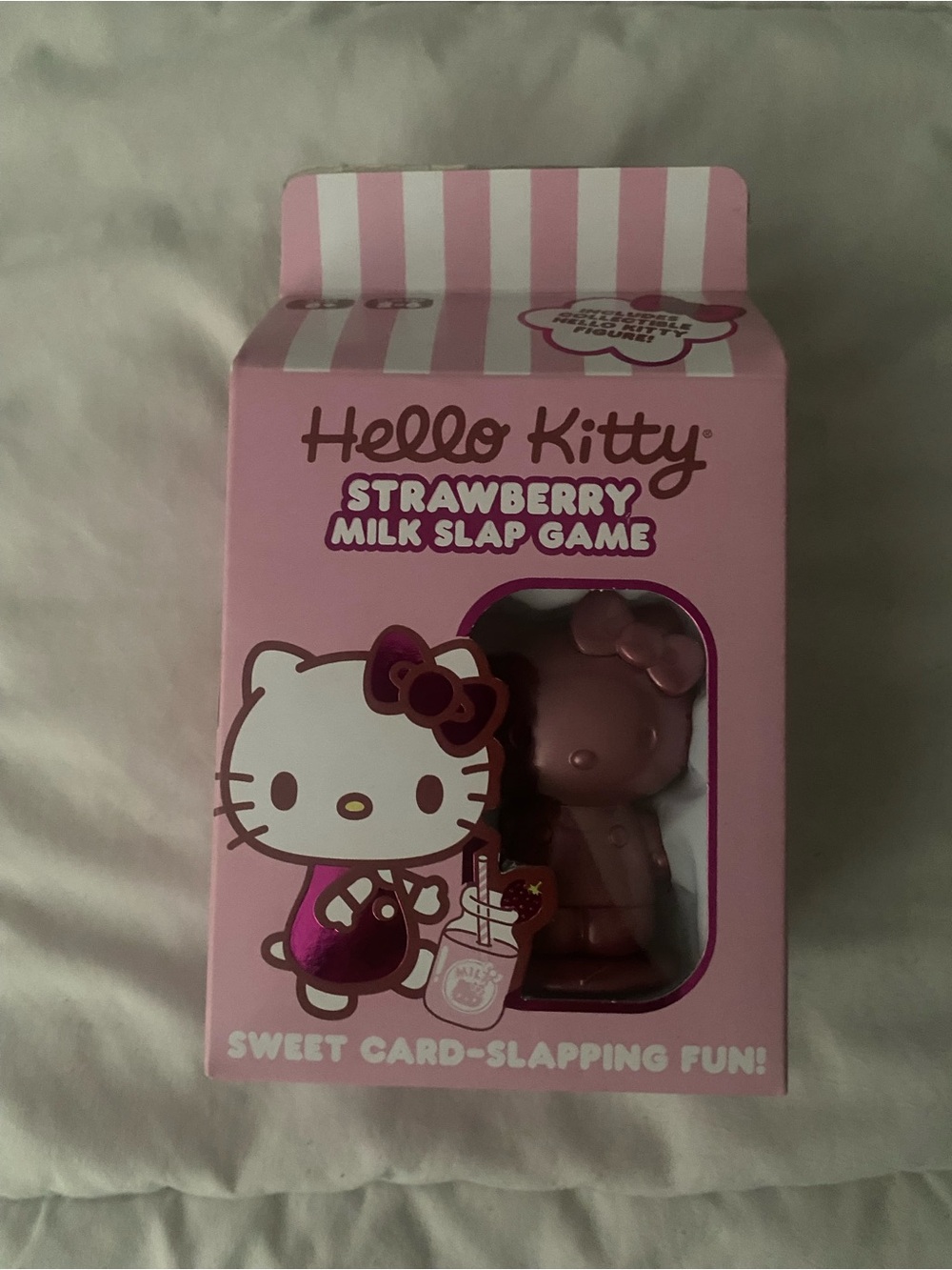 Hello Kitty Strawberry Milk Slap Game - Pink